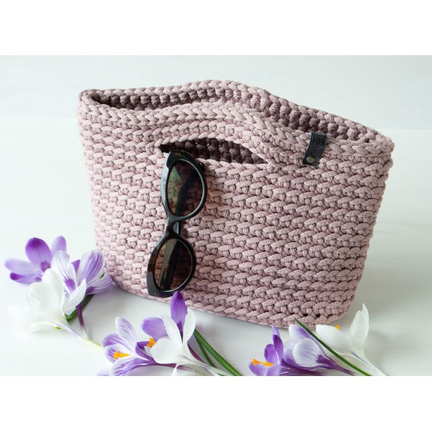 Small Crochet Lunch Bag, Color Dusty Rose