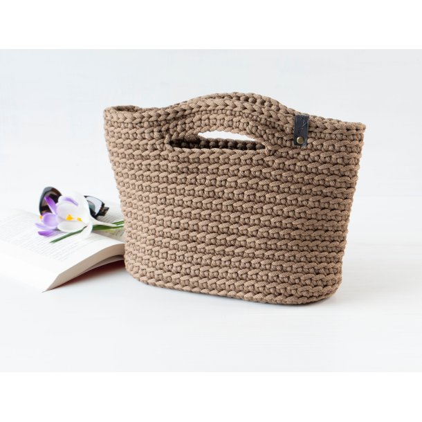 Small Crochet Lunch Bag, Color Cappuccino