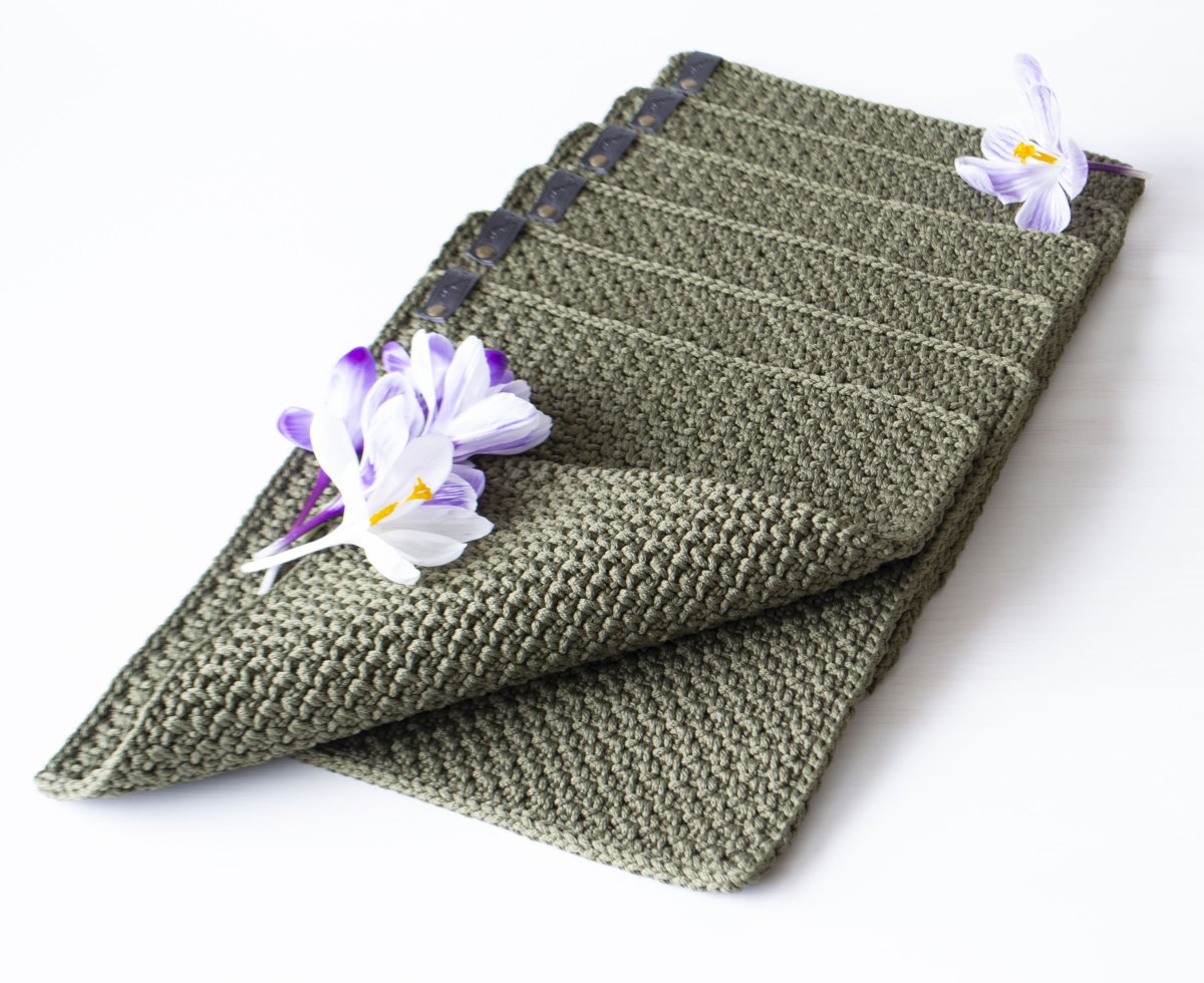 Crochet table placemats 2 SISTERS by Ramune Kalvinskaite